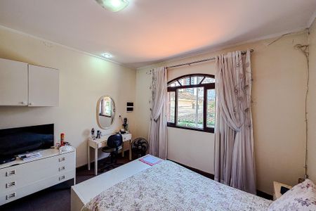 Quarto 1 de casa para alugar com 2 quartos, 175m² em Vila Deodoro, São Paulo