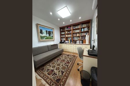 Apartamento à venda com 160m², 4 quartos e 3 vagas