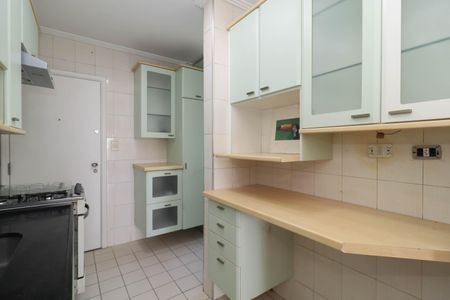 Apartamento para alugar com 73m², 2 quartos e 2 vagasCozinha