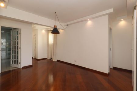 Apartamento para alugar com 73m², 2 quartos e 2 vagasSala