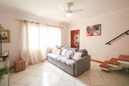 Casa para alugar com 279m², 3 quartos e 5 vagas Casa para alugar com 279m², 3 quartos e 5 vagasSala