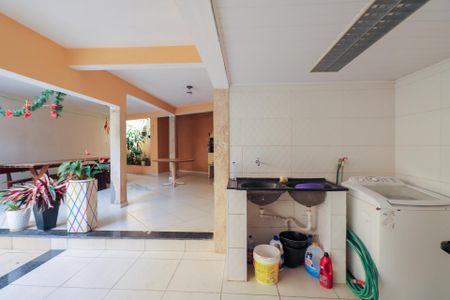 Casa para alugar com 279m², 3 quartos e 5 vagas Casa para alugar com 279m², 3 quartos e 5 vagasArea de Serviço