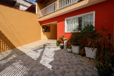 Casa para alugar com 279m², 3 quartos e 5 vagas Casa para alugar com 279m², 3 quartos e 5 vagasGaragem