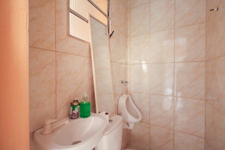 Casa para alugar com 279m², 3 quartos e 5 vagas Casa para alugar com 279m², 3 quartos e 5 vagasLavabo da Área Gourmet