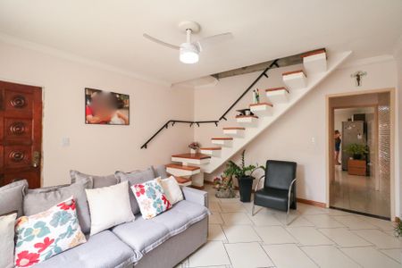 Sala de casa à venda com 3 quartos, 279m² em Vila Nogueira, Diadema