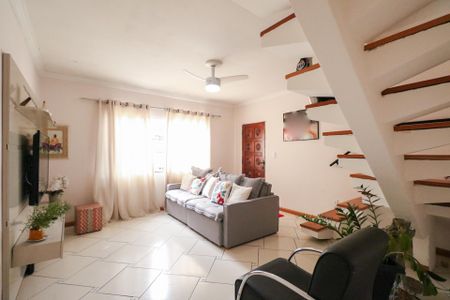 Casa para alugar com 279m², 3 quartos e 5 vagas Casa para alugar com 279m², 3 quartos e 5 vagasSala