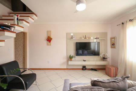 Sala de casa à venda com 3 quartos, 279m² em Vila Nogueira, Diadema