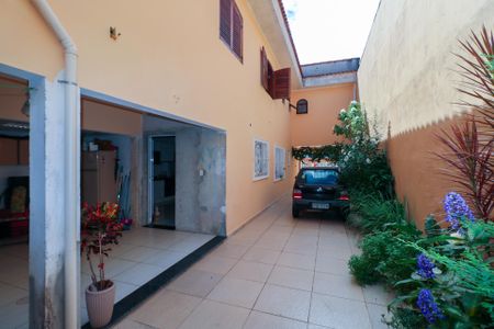 Casa para alugar com 279m², 3 quartos e 5 vagas Casa para alugar com 279m², 3 quartos e 5 vagasGaragem