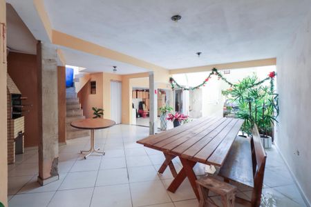 Casa para alugar com 279m², 3 quartos e 5 vagas Casa para alugar com 279m², 3 quartos e 5 vagasÁrea Gourmet