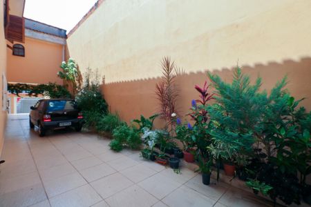 Casa para alugar com 279m², 3 quartos e 5 vagas Casa para alugar com 279m², 3 quartos e 5 vagasGaragem