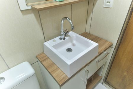 Casa à venda com 52m², 2 quartos e sem vaga Casa à venda com 52m², 2 quartos e sem vagaBanheiro