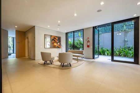 Apartamento para alugar com 81m², 2 quartos e 1 vaga Apartamento para alugar com 81m², 2 quartos e 1 vagaHall de entrada