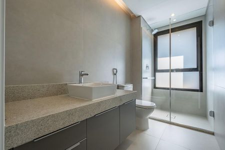 Suíte de apartamento para alugar com 2 quartos, 81m² em Sumaré, São Paulo