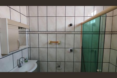 Casa para alugar com 268m², 3 quartos e 3 vagasBanheiro 1