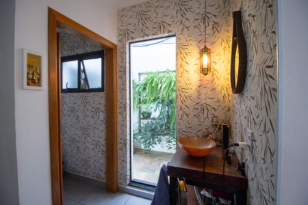 Casa de condomínio para alugar com 205m², 3 quartos e 2 vagasLavabo 