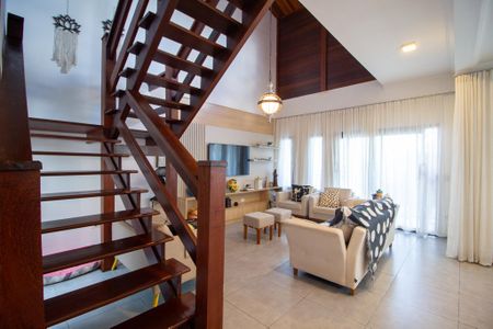 Sala  de casa de condomínio para alugar com 3 quartos, 205m² em Jardim Astro, Sorocaba