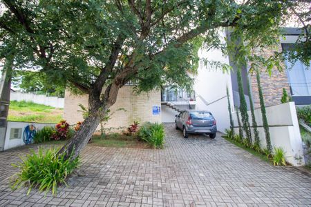 Casa de condomínio para alugar com 205m², 3 quartos e 2 vagasFachada