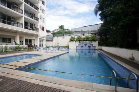 Apartamento para alugar com 68m², 2 quartos e 1 vagaÁrea comum - Piscina