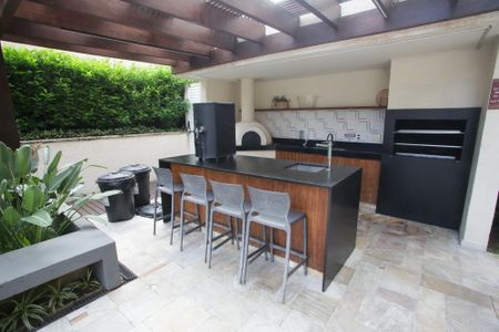 Apartamento para alugar com 68m², 2 quartos e 1 vagaÁrea comum - Churrasqueira