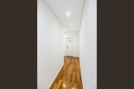 Apartamento para alugar com 367m², 5 quartos e 4 vagas Apartamento para alugar com 367m², 5 quartos e 4 vagasCorredor