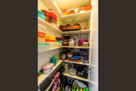 Apartamento para alugar com 367m², 5 quartos e 4 vagas Apartamento para alugar com 367m², 5 quartos e 4 vagasDespensa