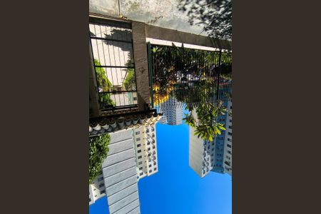 Apartamento para alugar com 60m², 2 quartos e 1 vaga Apartamento para alugar com 60m², 2 quartos e 1 vagaFachada