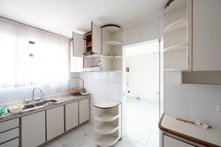 Apartamento para alugar com 123m², 3 quartos e 2 vagas Apartamento para alugar com 123m², 3 quartos e 2 vagasCozinha