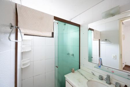 Apartamento para alugar com 123m², 3 quartos e 2 vagas Apartamento para alugar com 123m², 3 quartos e 2 vagasBanheiro da Suíte