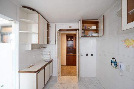 Apartamento para alugar com 123m², 3 quartos e 2 vagas Apartamento para alugar com 123m², 3 quartos e 2 vagasCozinha