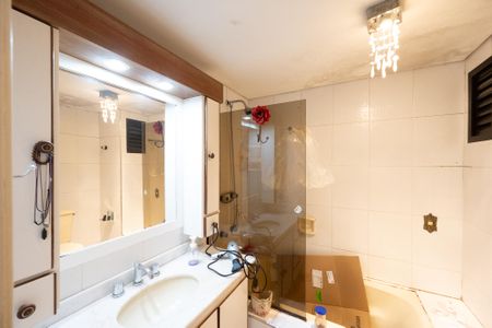 Apartamento para alugar com 123m², 3 quartos e 2 vagas Apartamento para alugar com 123m², 3 quartos e 2 vagasBanheiro Social