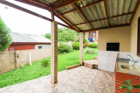 Casa à venda com 210m², 6 quartos e 2 vagas Casa à venda com 210m², 6 quartos e 2 vagasÁrea externa