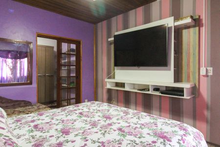 Casa à venda com 210m², 6 quartos e 2 vagas Casa à venda com 210m², 6 quartos e 2 vagasSuíte