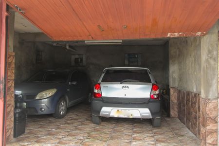 Casa à venda com 210m², 6 quartos e 2 vagas Casa à venda com 210m², 6 quartos e 2 vagasÁrea externa