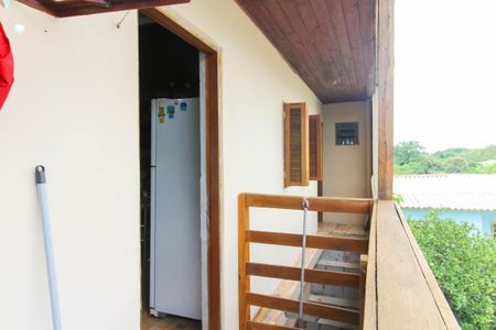 Casa à venda com 210m², 6 quartos e 2 vagas Casa à venda com 210m², 6 quartos e 2 vagasCozinha e Área de Serviço