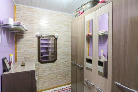 Casa à venda com 210m², 6 quartos e 2 vagas Casa à venda com 210m², 6 quartos e 2 vagasSuíte