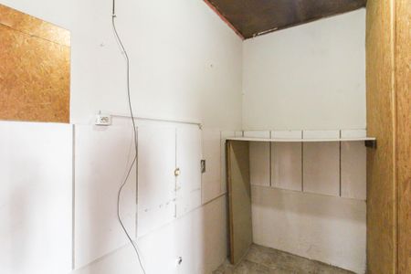 Casa à venda com 210m², 6 quartos e 2 vagas Casa à venda com 210m², 6 quartos e 2 vagasCasa 2