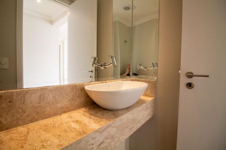 Apartamento à venda com 130m², 3 quartos e 2 vagasLavabo