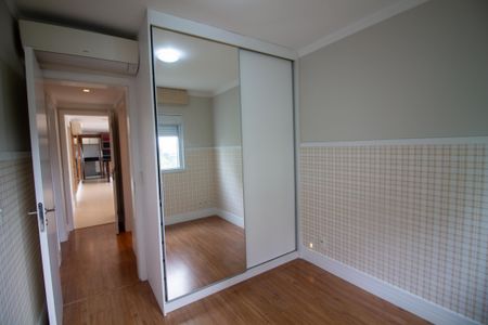 Apartamento à venda com 130m², 3 quartos e 2 vagasQuarto 2