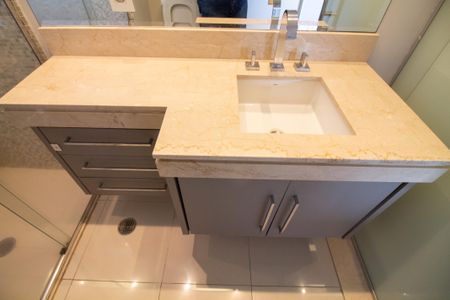 Apartamento à venda com 130m², 3 quartos e 2 vagasBanheiro da Suíte