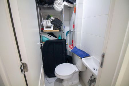 Apartamento à venda com 130m², 3 quartos e 2 vagasBanheiro de Serviço