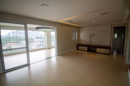Sala de apartamento à venda com 3 quartos, 129m² em Santo Amaro, São Paulo