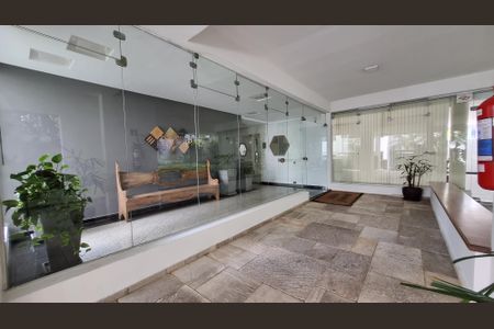 Apartamento à venda com 104m², 2 quartos e 2 vagas Apartamento à venda com 104m², 2 quartos e 2 vagasHall