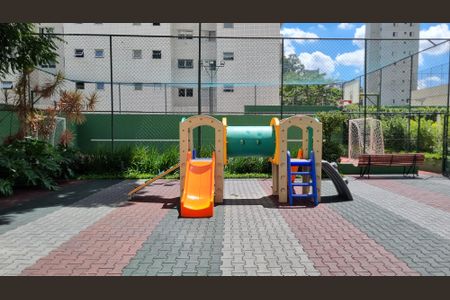 Apartamento à venda com 104m², 2 quartos e 2 vagas Apartamento à venda com 104m², 2 quartos e 2 vagasÁrea comum - Playground