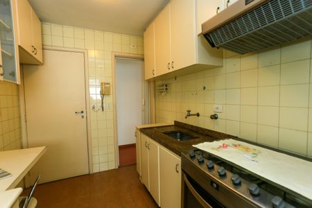 Apartamento à venda com 104m², 2 quartos e 2 vagas Apartamento à venda com 104m², 2 quartos e 2 vagascozinha