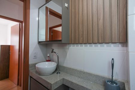 Apartamento para alugar com 55m², 2 quartos e 1 vaga Apartamento para alugar com 55m², 2 quartos e 1 vagaBanheiro