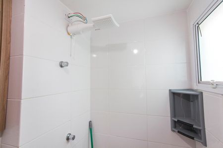 Apartamento para alugar com 55m², 2 quartos e 1 vaga Apartamento para alugar com 55m², 2 quartos e 1 vagaBanheiro