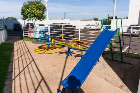 Apartamento para alugar com 55m², 2 quartos e 1 vaga Apartamento para alugar com 55m², 2 quartos e 1 vagaÁrea Comum - Playground