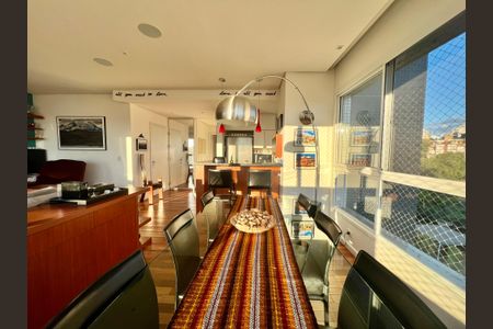 Apartamento à venda com 94m², 2 quartos e 2 vagasSala de jantar