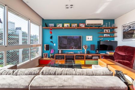 Sala de apartamento à venda com 2 quartos, 94m² em Petrópolis, Porto Alegre