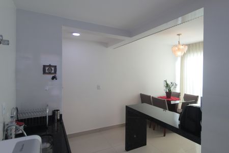 Apartamento à venda com 160m², 3 quartos e 2 vagasCozinha e Área de Serviço